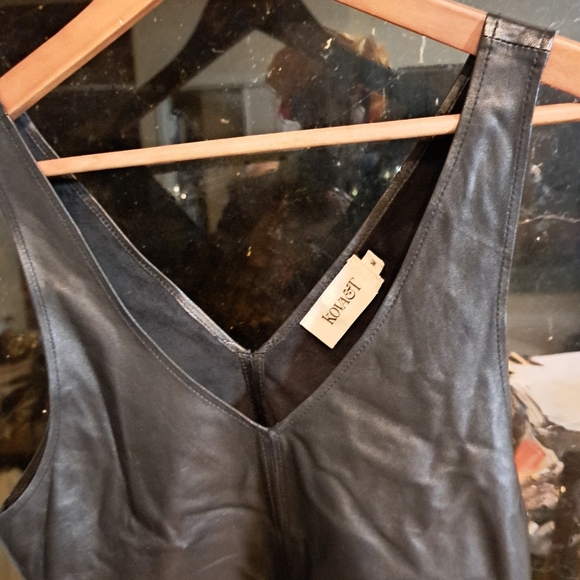 Kova&T 100% Leather Real Soft Black Leather Deep V-neck Shirt - Picture 8 of 8